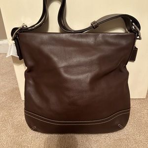 Brand new chocolate brown leather Coach shoulder bag!